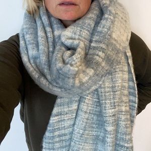 NWT Anthropologie blue plaid blanket scarf wrap